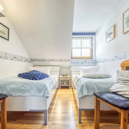 Ferienhaus Freesenbruch Reihenhaus 7a - Otter Ostseeheilbad Zingst